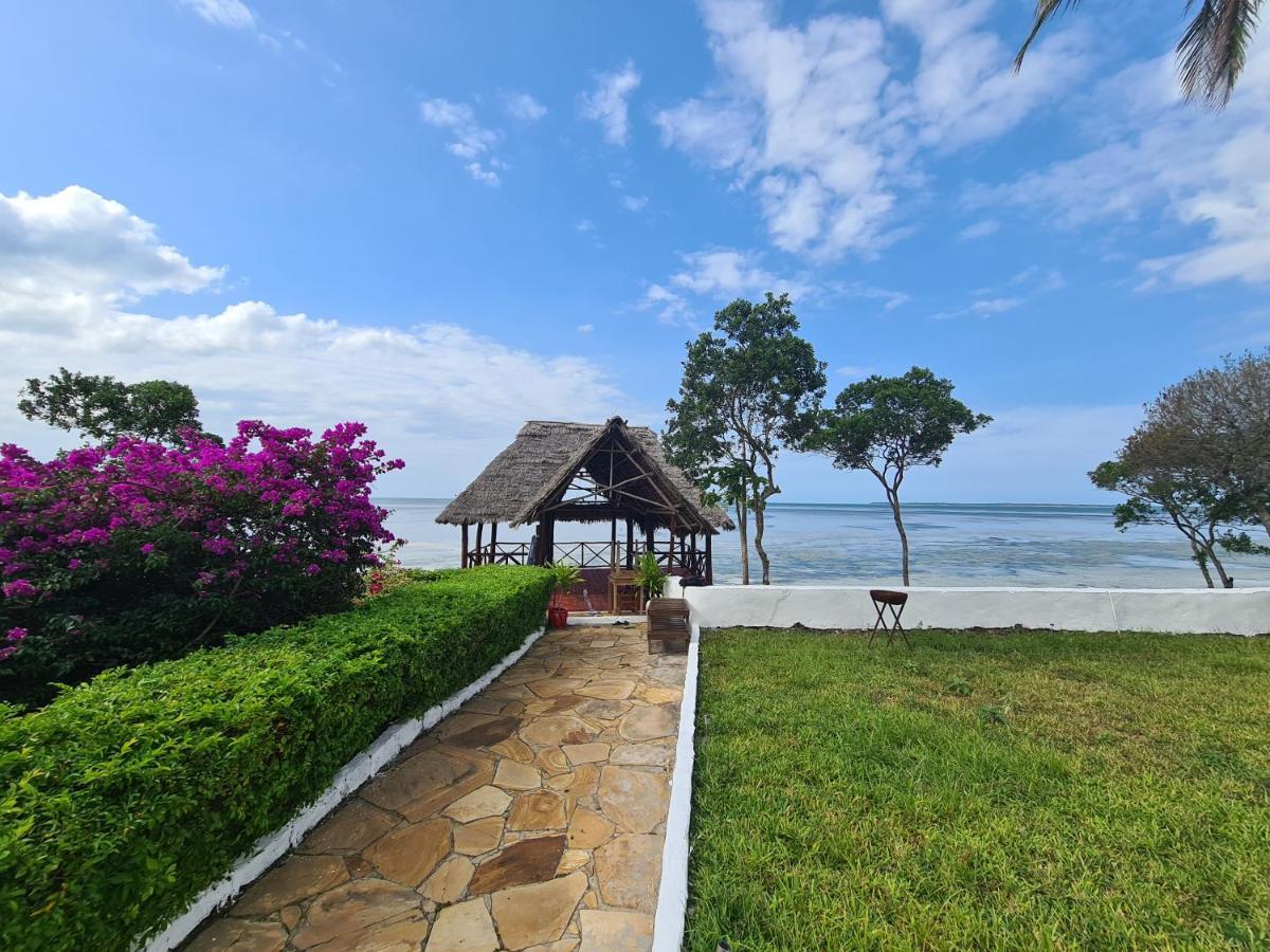 Ivory Ocean View Hotel Marumbi Екстериор снимка