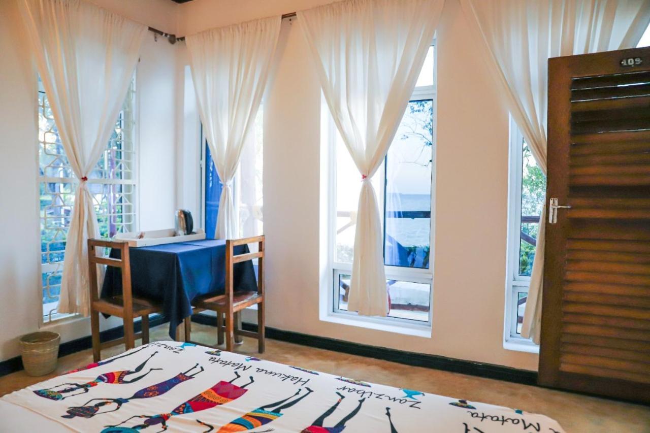 Ivory Ocean View Hotel Marumbi Екстериор снимка