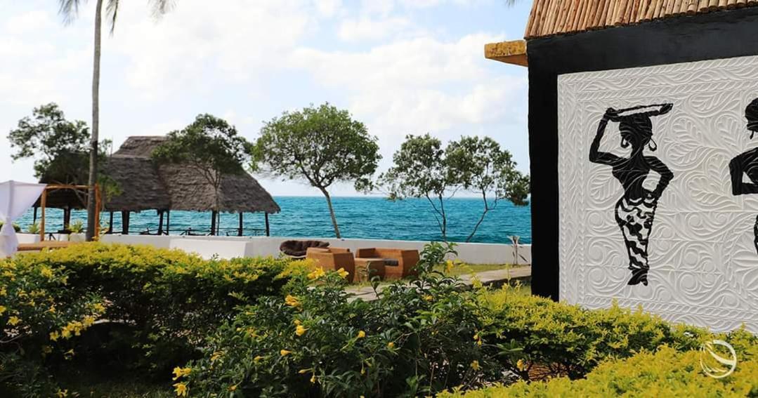Ivory Ocean View Hotel Marumbi Екстериор снимка